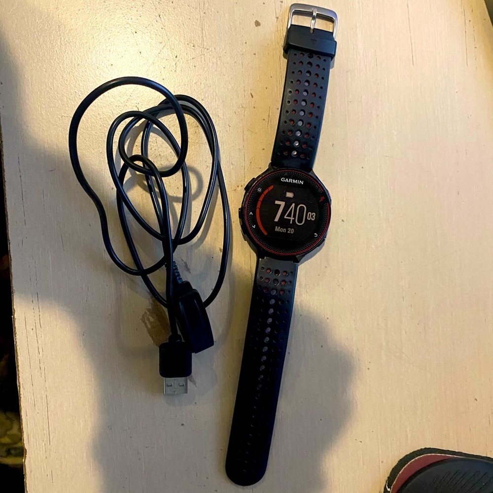 Garmin Forerunner 235